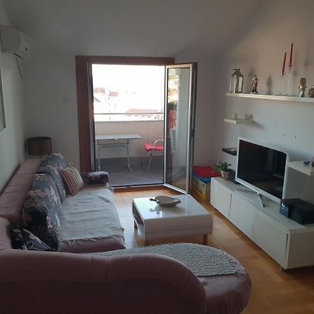 Vb Apartmani 티바트 외부 사진