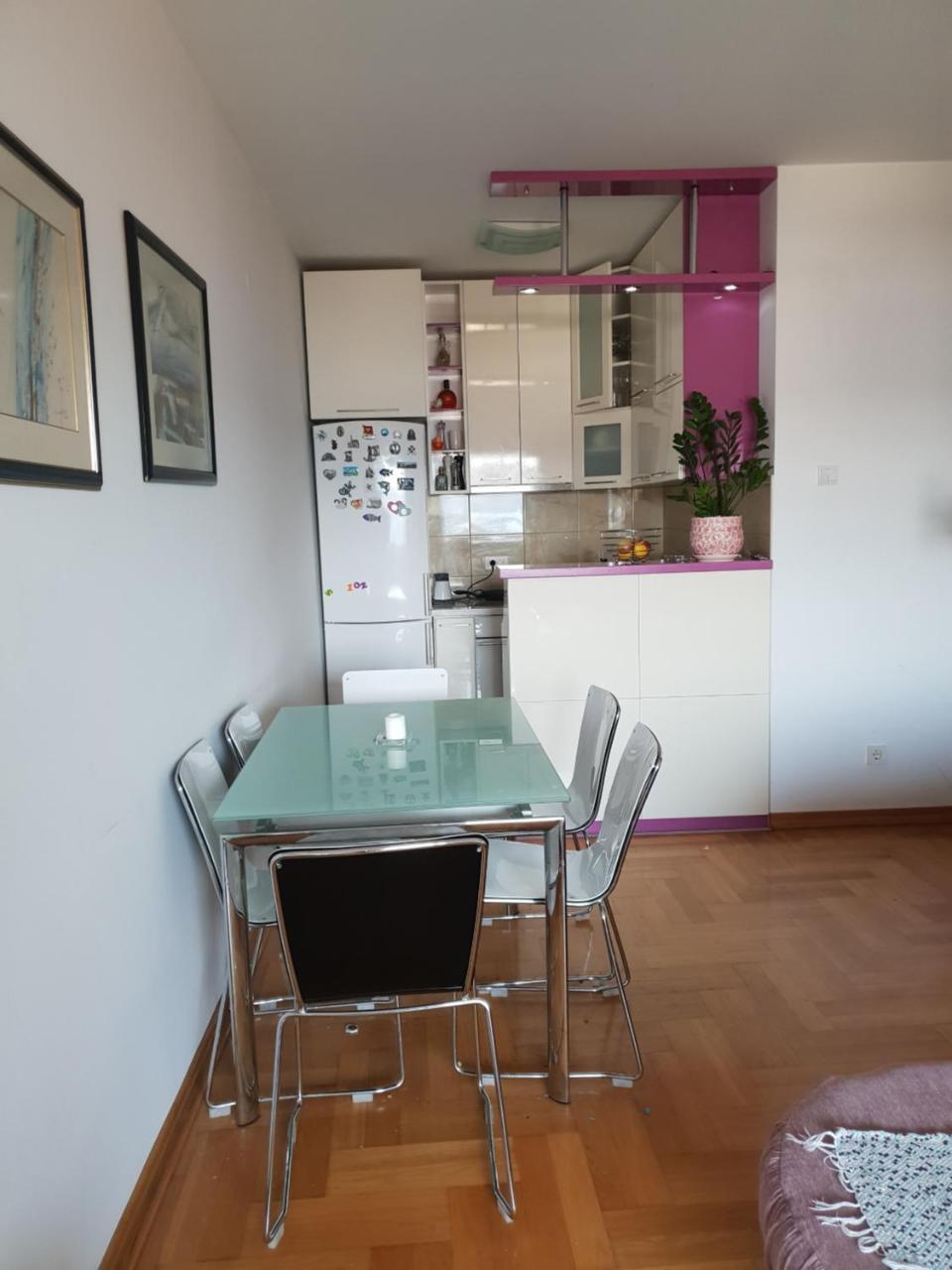 Vb Apartmani 티바트 외부 사진