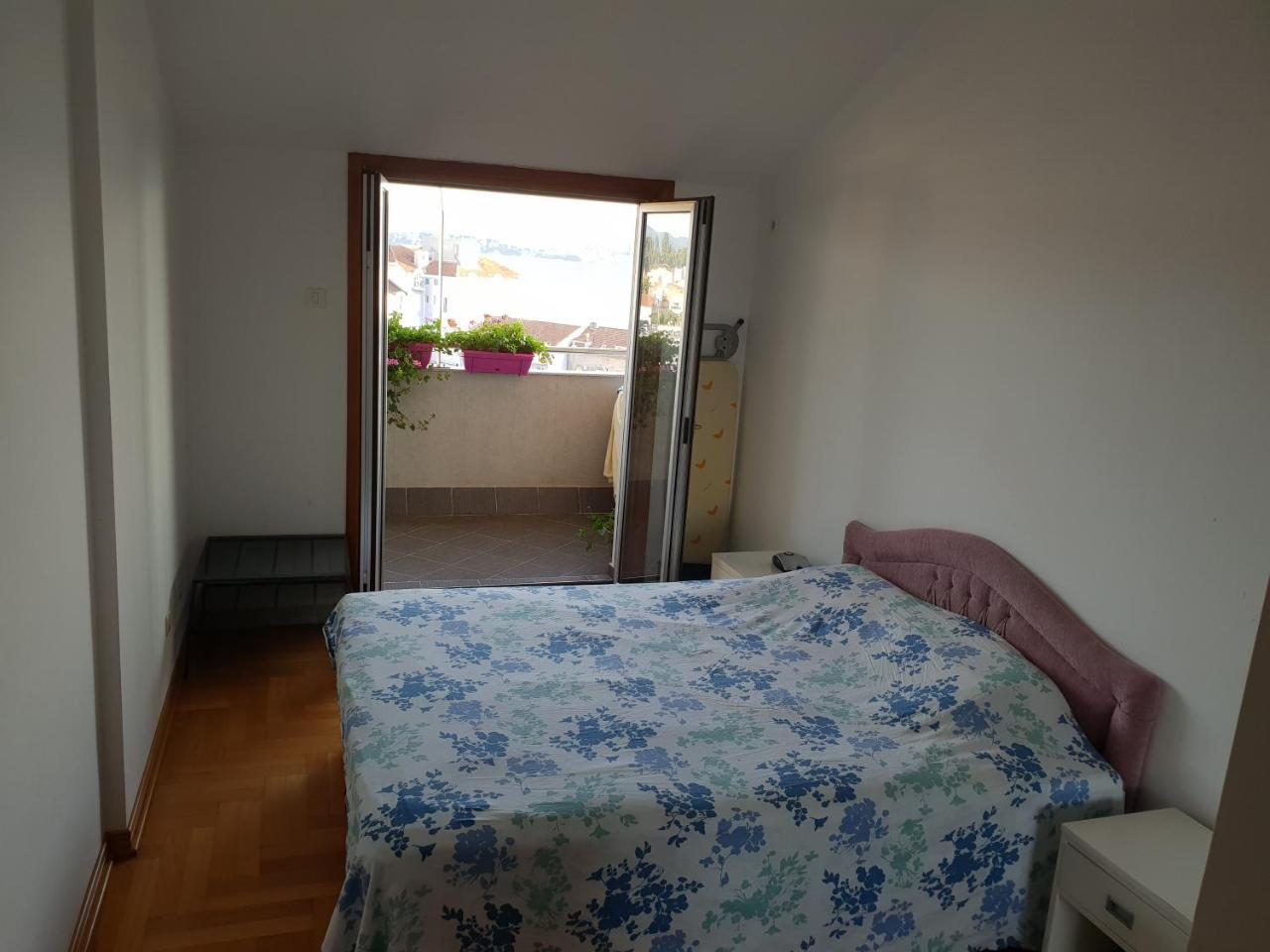 Vb Apartmani 티바트 외부 사진